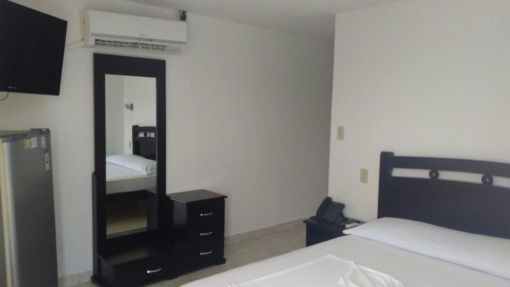Hotel Jardin De Tequendama Cali Bagian luar foto